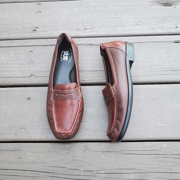 SAS Penny J Slip On Siena Preppy Acadamia Twee Grannycore Granny Punk Loafer - Picture 2 of 9